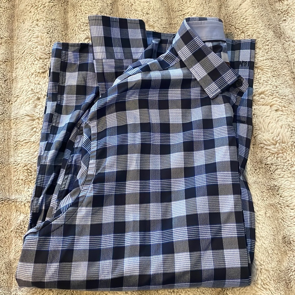 Johnston & Murphy Men’s Collared Shirt XL in good used condition